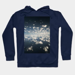 Rift between clouds to Japan Hoodie